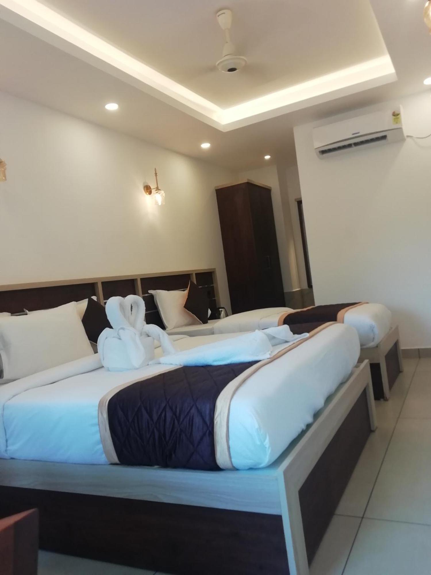 Paul Residency Hotel Nedumbassery Exterior foto
